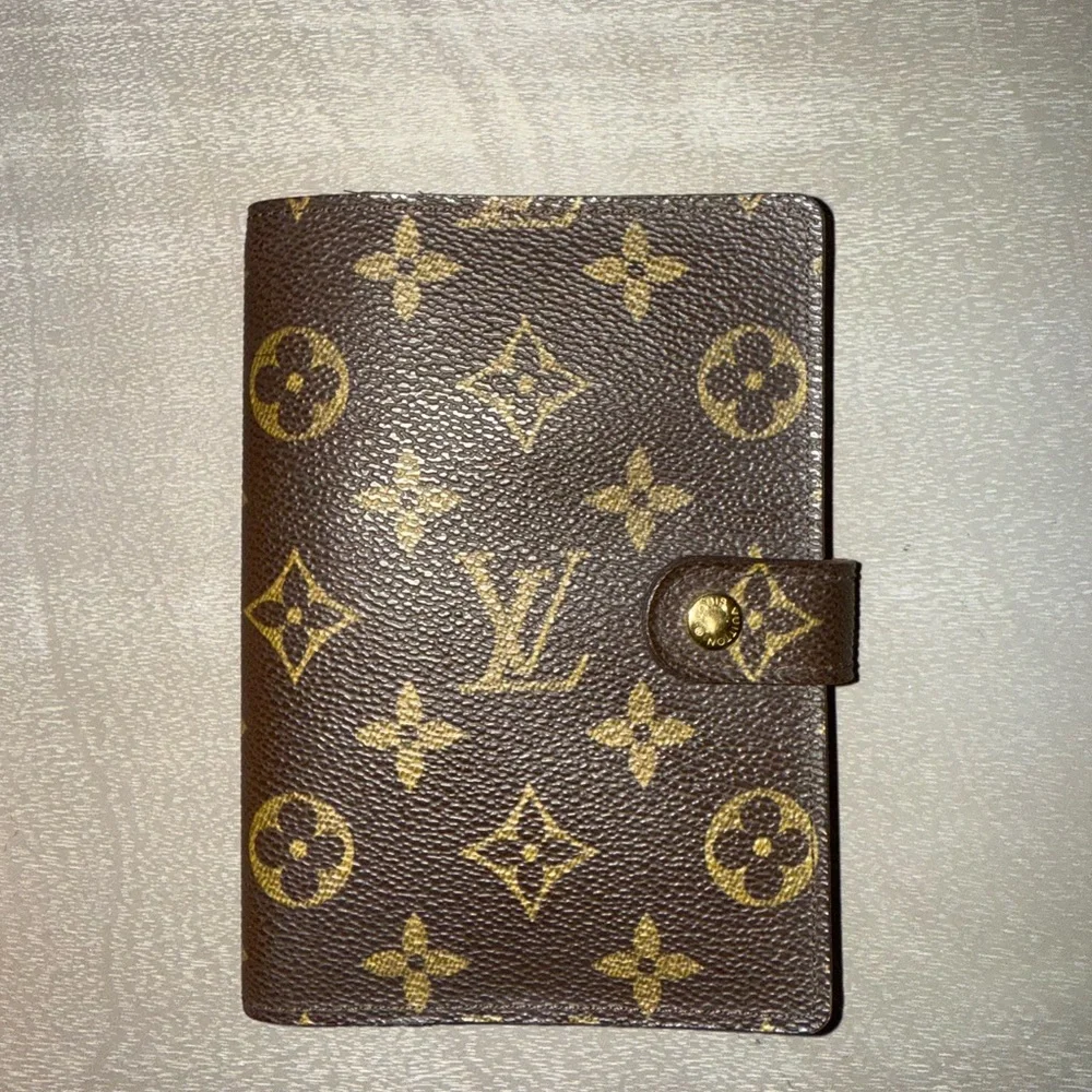 Louis Vuitton Monogram Small Ring Agenda Cover